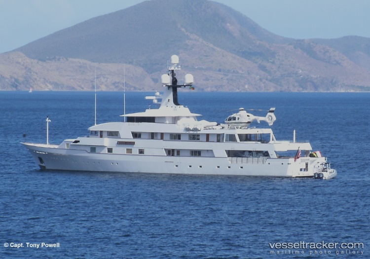 Falcon-Lair - Service Ship vessel