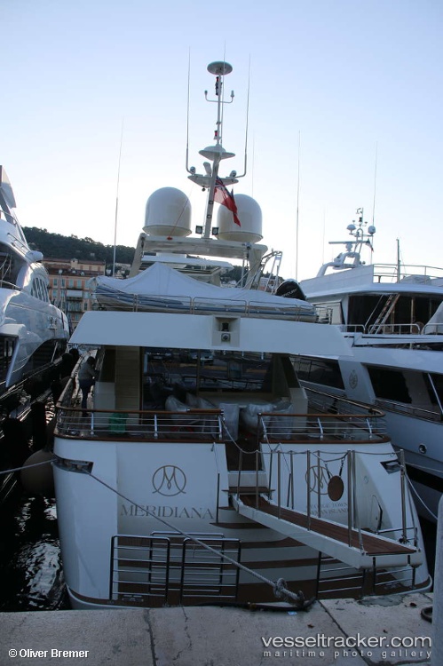 Meridiana - Service Ship