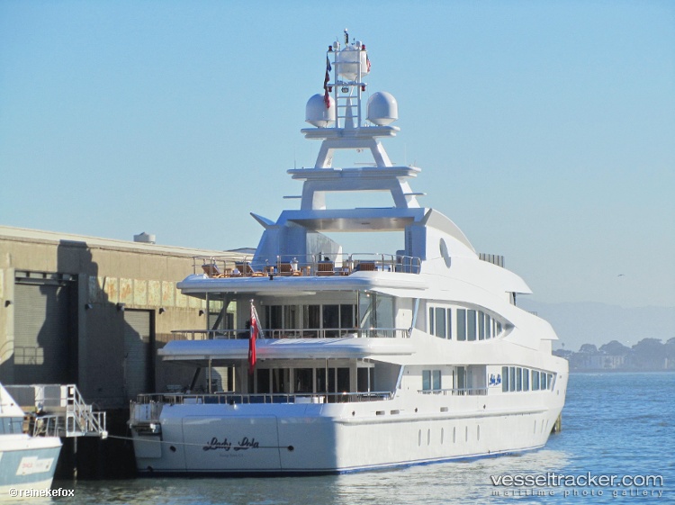 Lucky-Lady - Service Ship