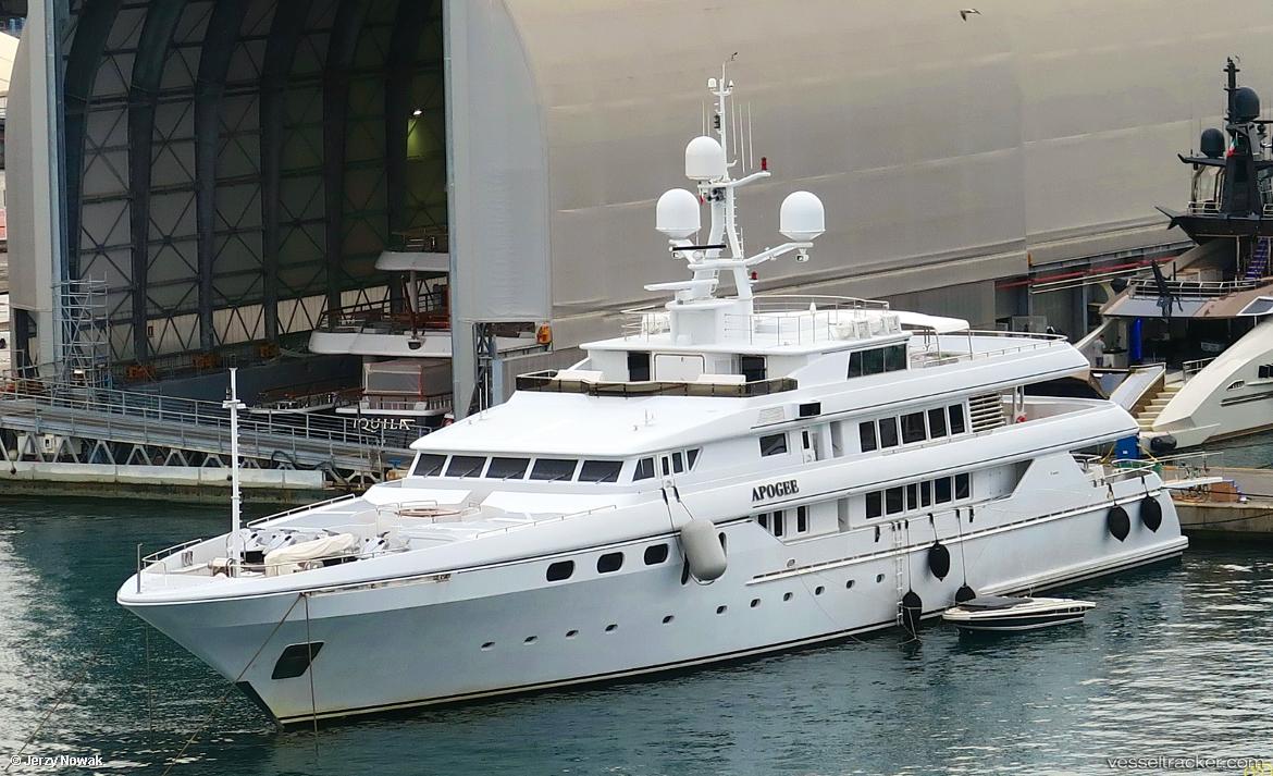 Apogee - Service Ship vessel