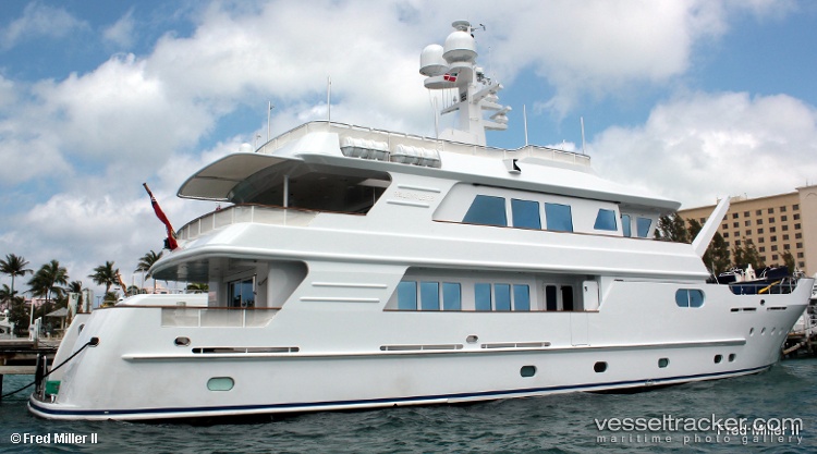 Relentless - Service Ship vessel