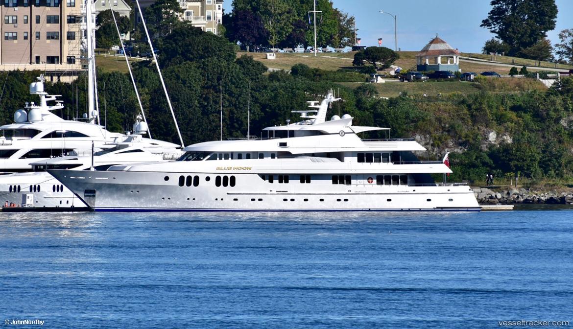 Blue-Moon - Service Ship vessel