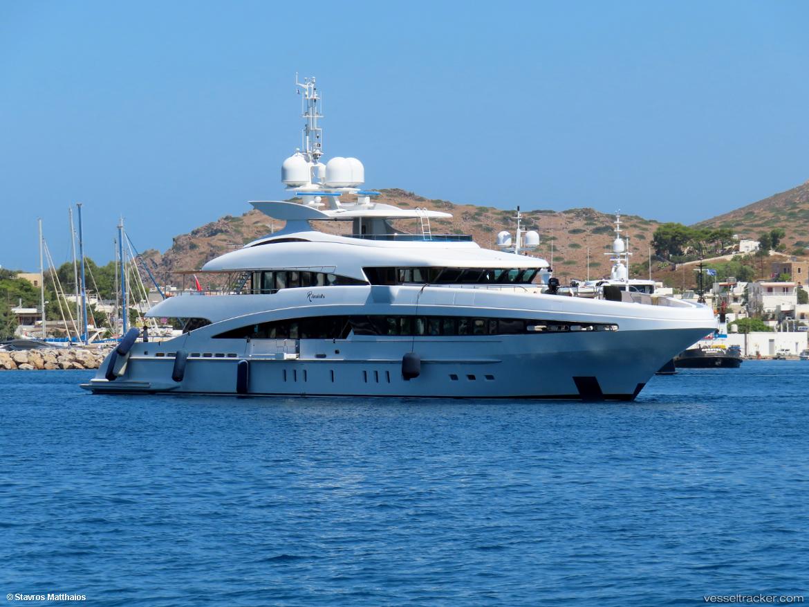 R-Juniors - Service Ship vessel