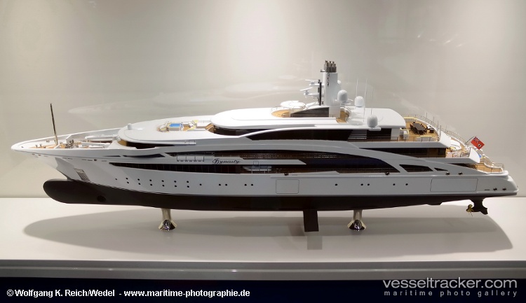 Maximilian-Mmiv - Service Ship
