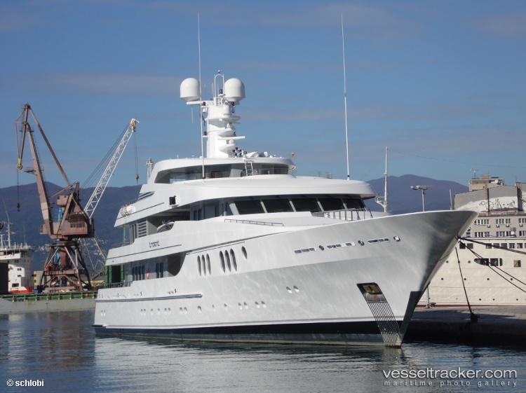 Trident - Service Ship vessel