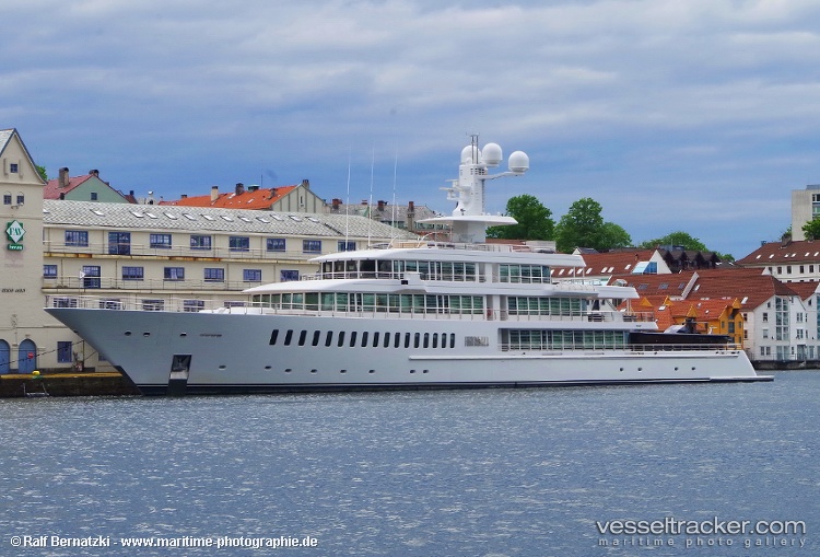 Fountainhead - Service Ship vessel