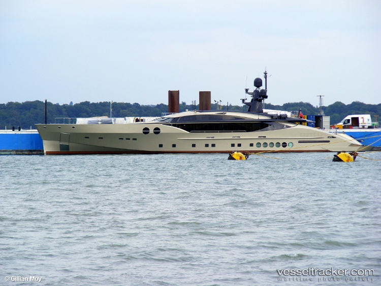 Db9 - Service Ship vessel