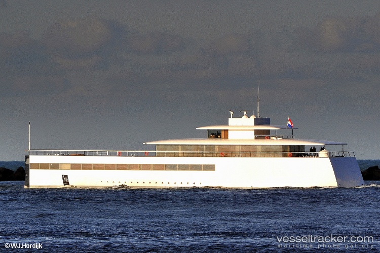 Venus - Service Ship vessel