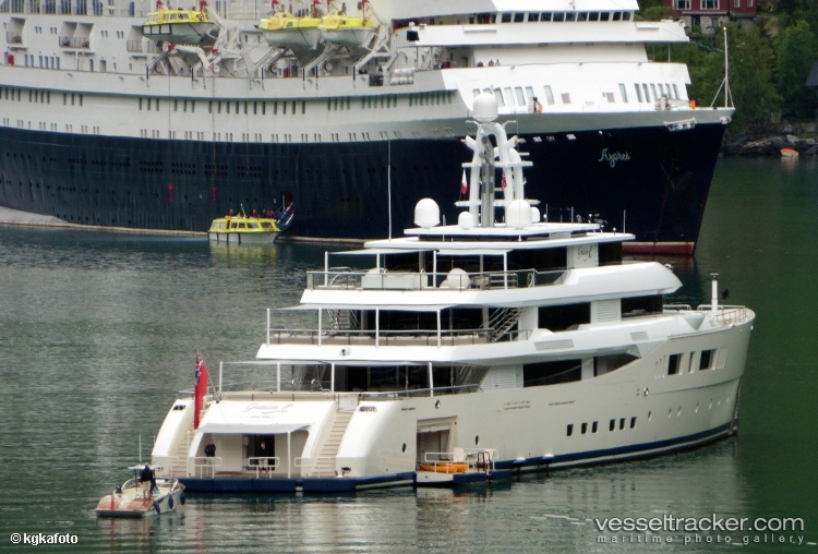 Nautilus - Service Ship vessel