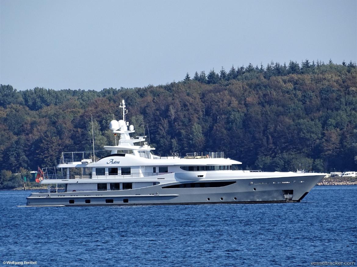 Astra - Service Ship vessel