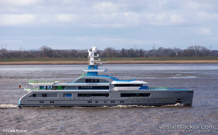 Cloudbreak - Sailing Vessel vessel