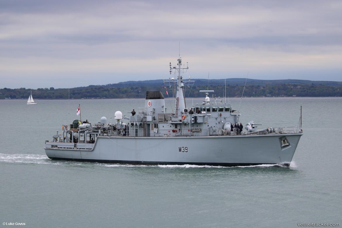 Hms-Hurworth -  vessel