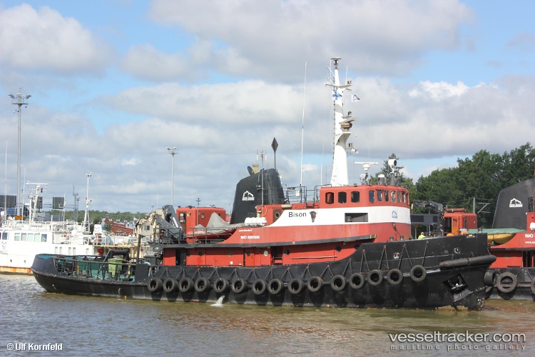 Bison - Tug vessel