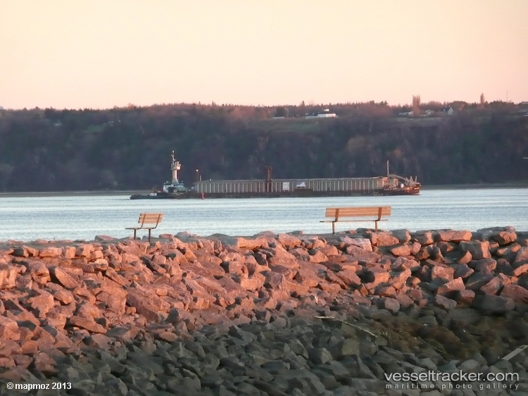 Wilf-Seymour - Pusher Tug vessel