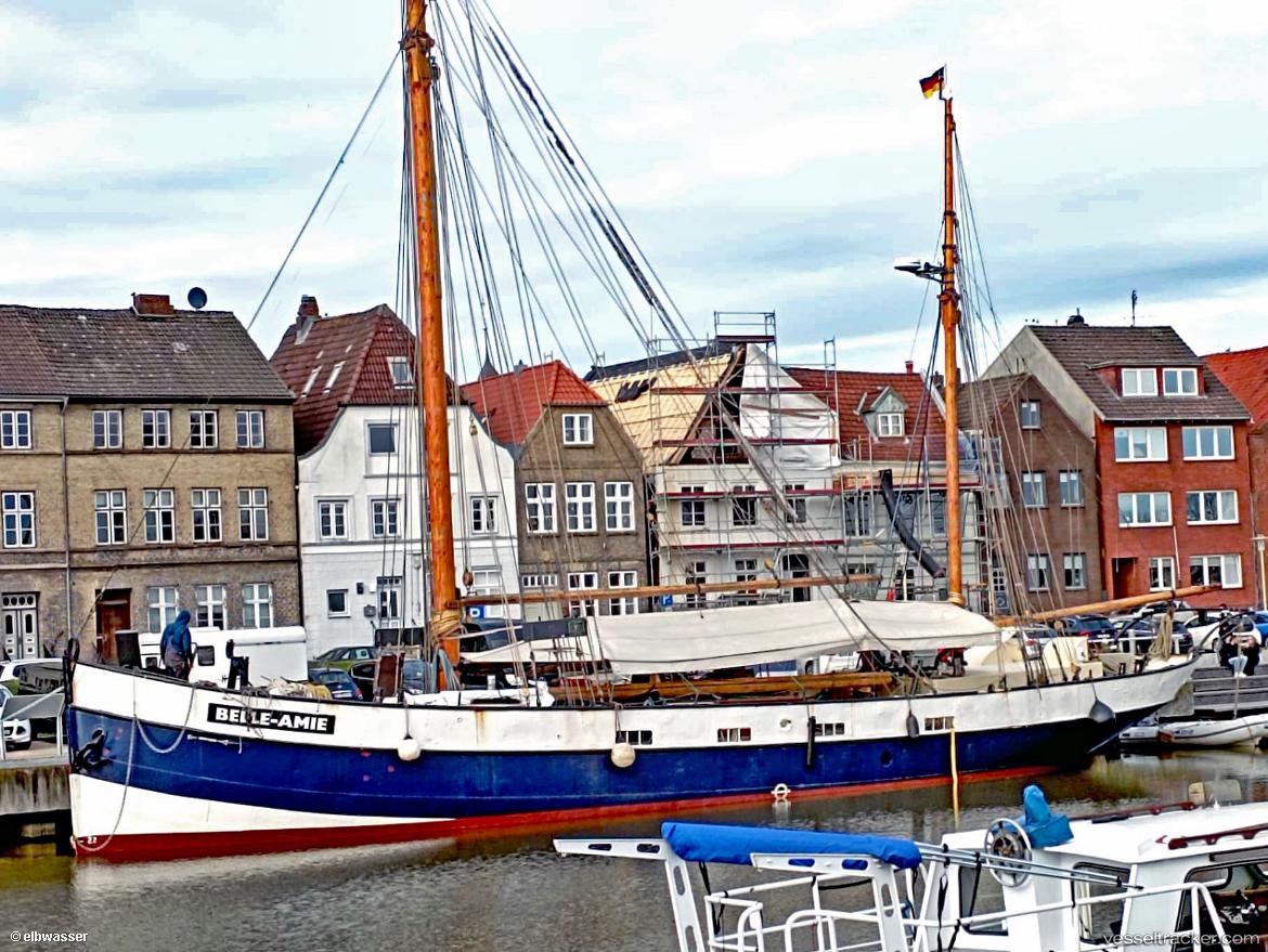 Belle-Amie - Sailing Vessel vessel