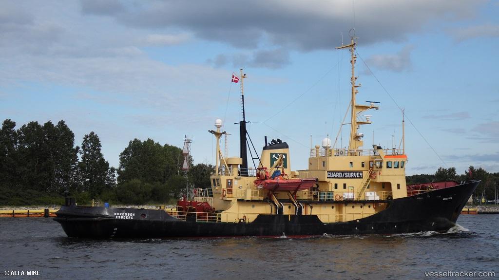 Mv-Nanook - Salvage Ship vessel
