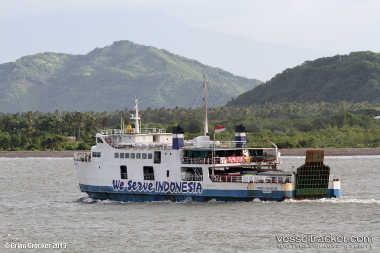 Kmp.permata-Nst - Passenger Ship vessel