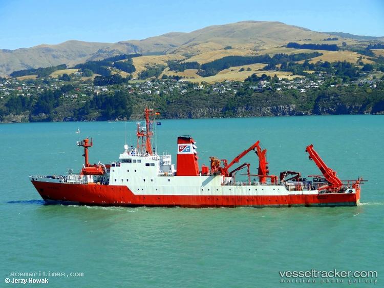 Ara-Austral - Research Vessel vessel registered in Argentina