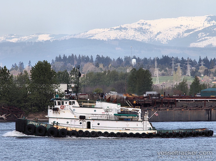 Caribbean-Dawn - Tug vessel