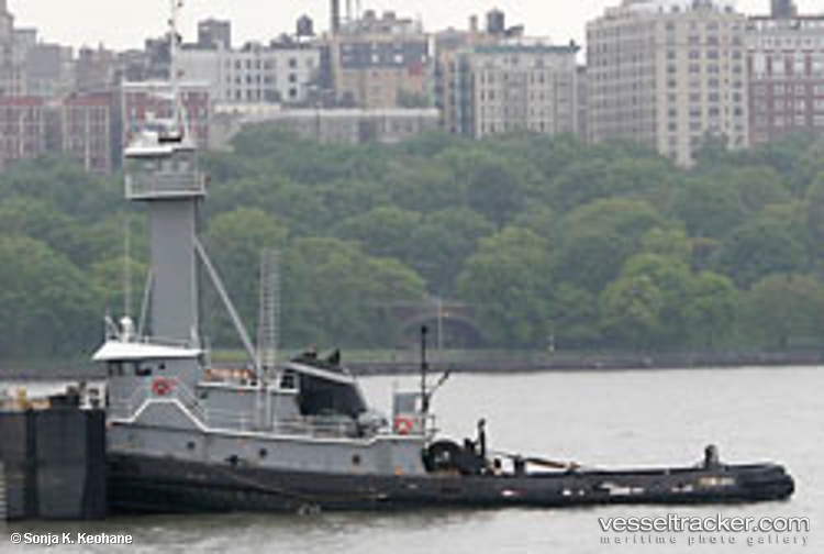 Vinik-No.6 - Tug vessel