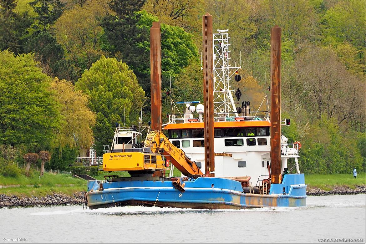 Camilla-Hoej - Dredger vessel