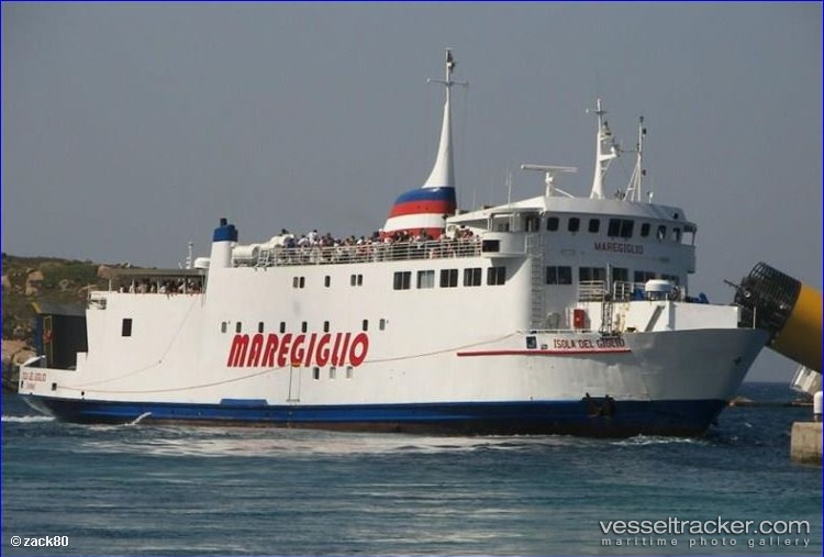 Isola-Del-Giglio - Passenger Ro Ro Cargo Ship vessel