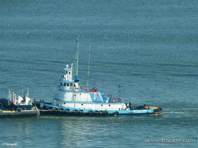 Captain-Dann - Tug vessel