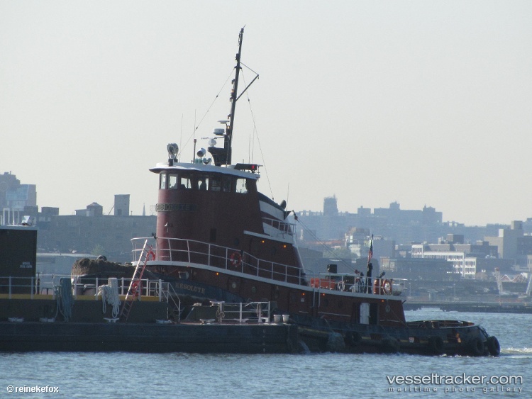 Resolute - Tug vessel