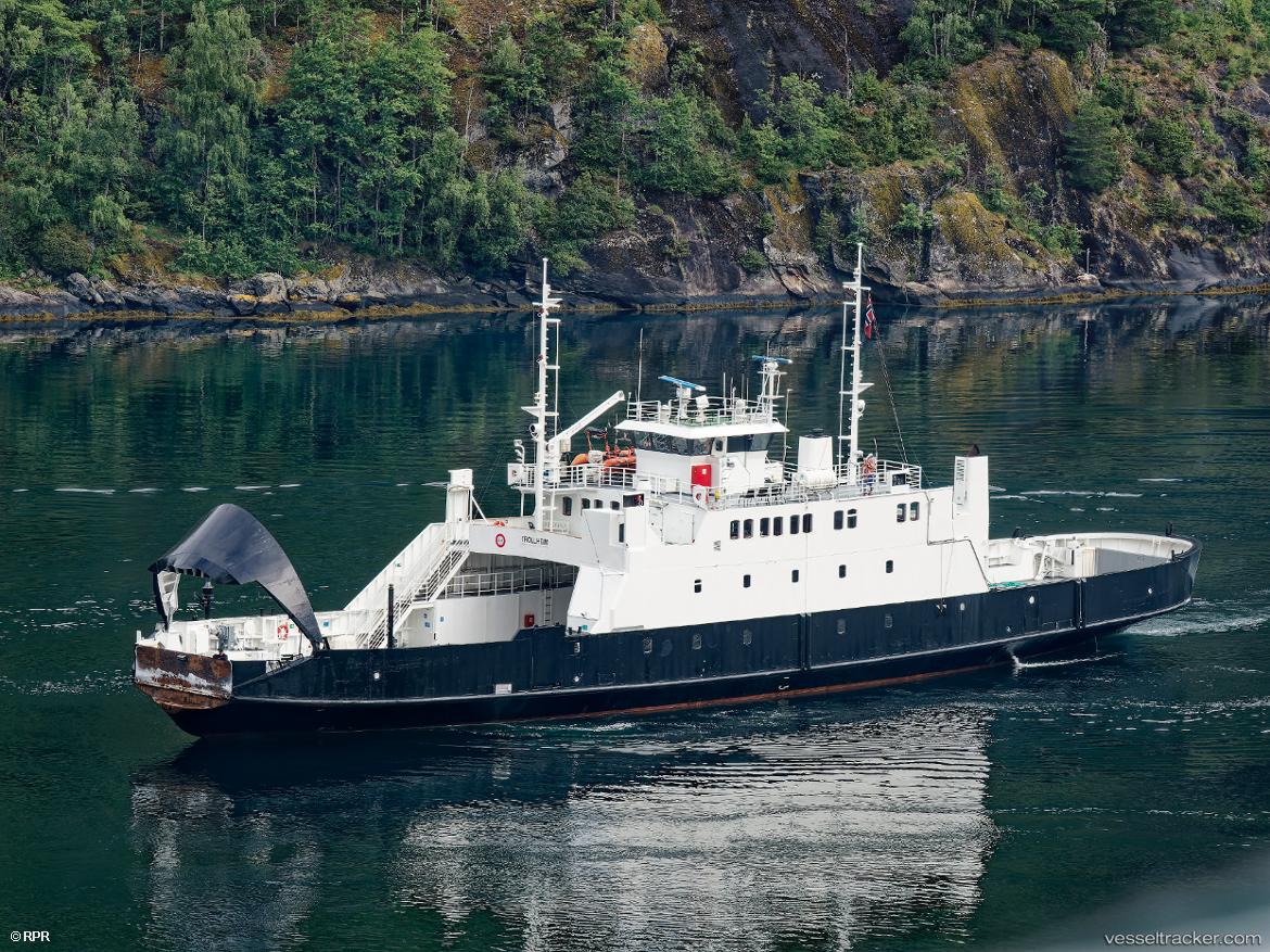 Meloytind - Passenger Ro Ro Cargo Ship