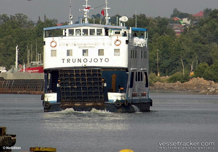 Kmp.trunojoyo - Passenger Ship