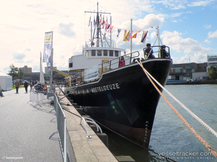 Betelgeuze - Training Ship vessel