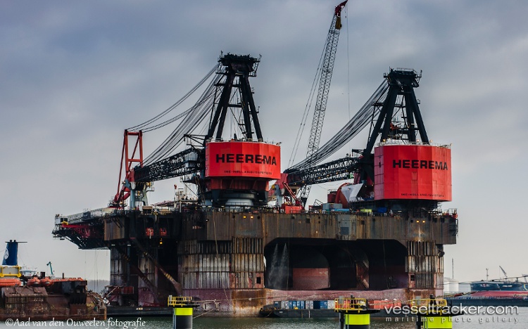 Balder - Crane Ship vessel