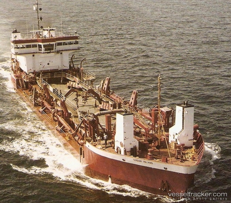 Sugar-Island - Hopper Dredger vessel