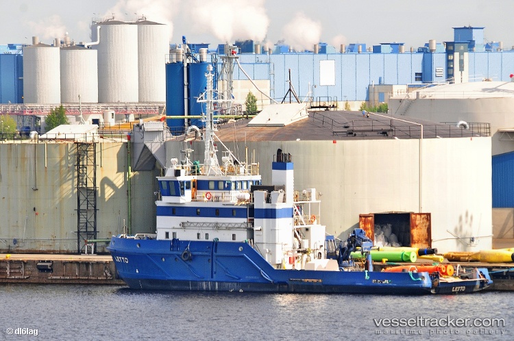 Arktis - Buoy Lighthouse Vessel vessel