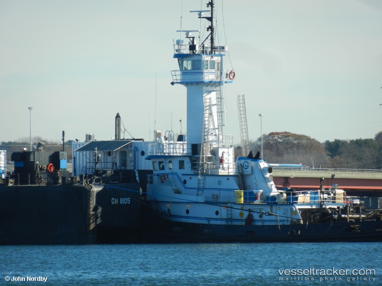 Genesis-Glory - Tug vessel