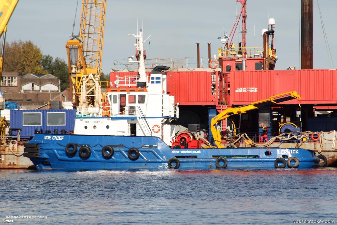 Tug-Green-Chief - Tug vessel registered in Curacao