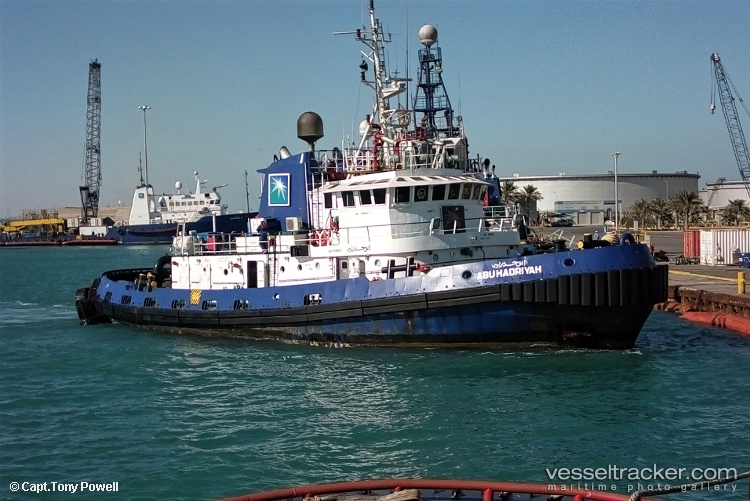 Marine-202 - Tug