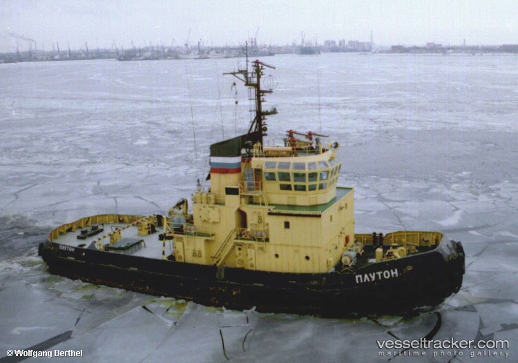 Baikal - Tug vessel