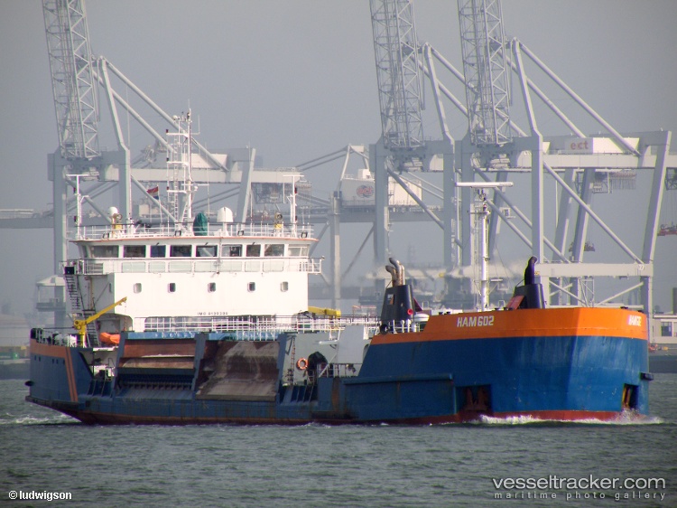 Ham602 - Cable Layer vessel