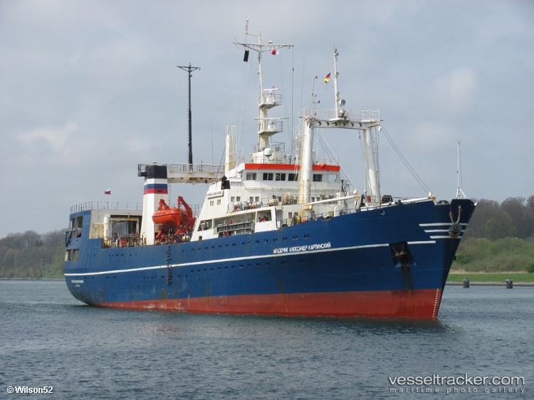 Ak.-A.-Karpinskiy - Research Vessel vessel