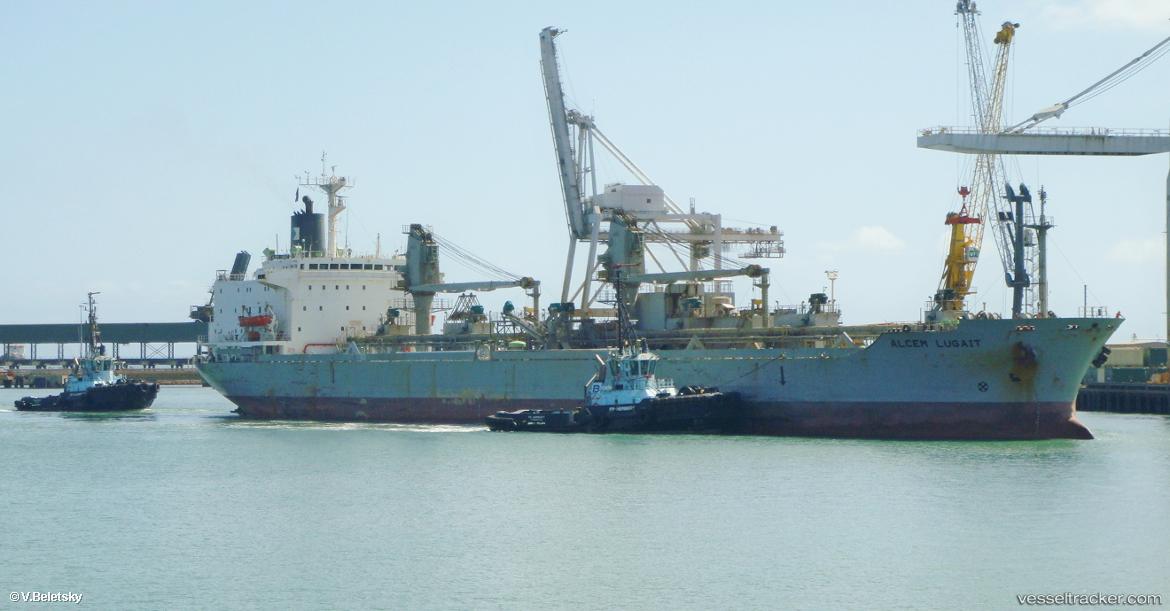 Luga - Cement Carrier