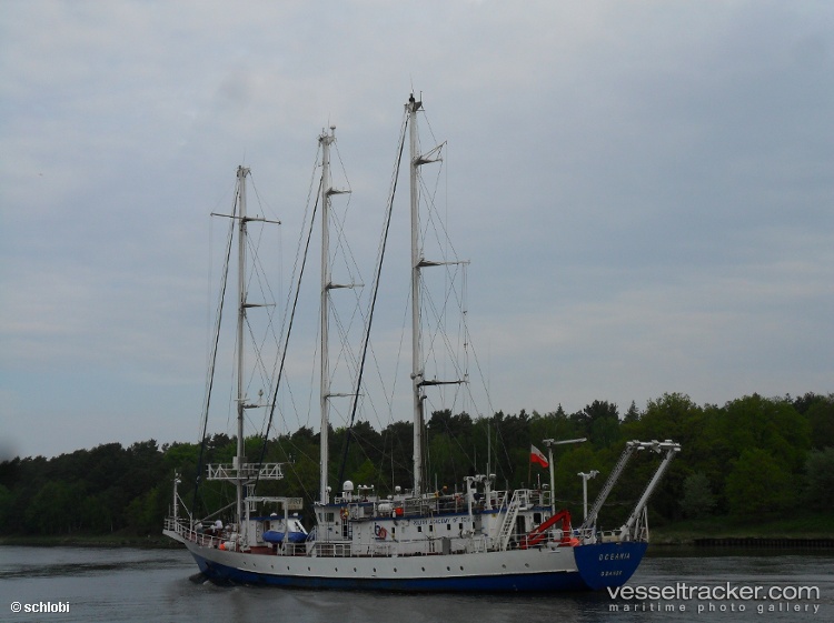 Oceania - Research Vessel