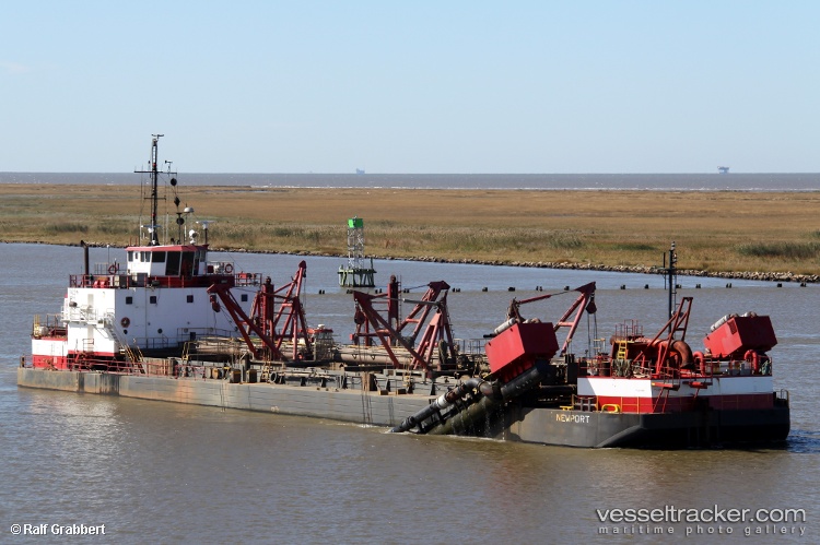 Newport - Hopper Dredger vessel