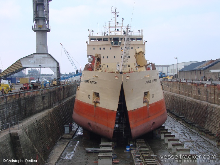 Inai-Tecoma - Hopper Dredger vessel