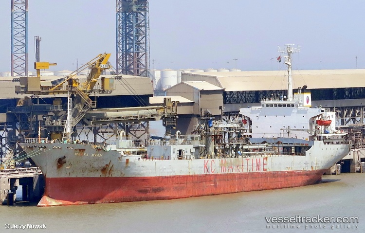 Darya-Maju - Cement Carrier vessel