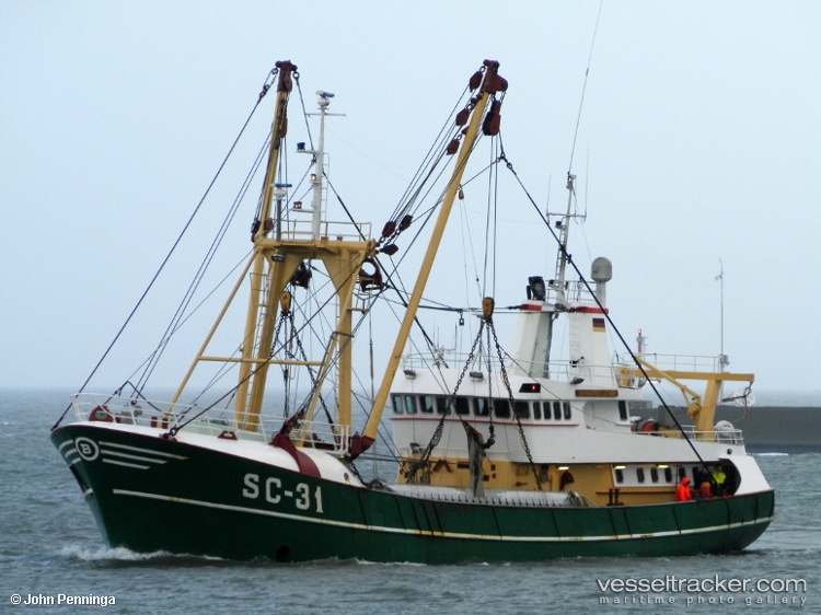 Sc31-Dr-Maarten-Luth - Fishing Vessel vessel