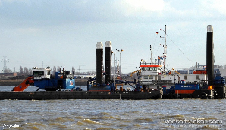 Razende-Bol - Dredger vessel