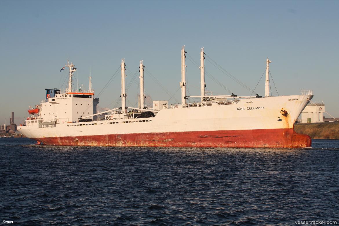 Nova-Zeelandia - Refrigerated Cargo Ship vessel