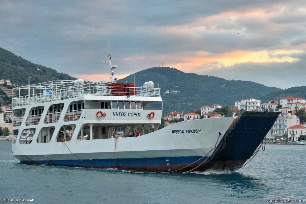 Nisos-Poros - Passenger Ro Ro Cargo Ship vessel