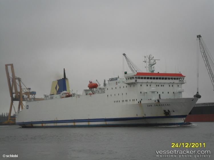Thalassitis - Passenger Ro Ro Cargo Ship vessel